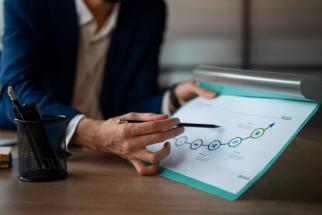 Analyzing Customer Journeys: Metrics and Best Practices